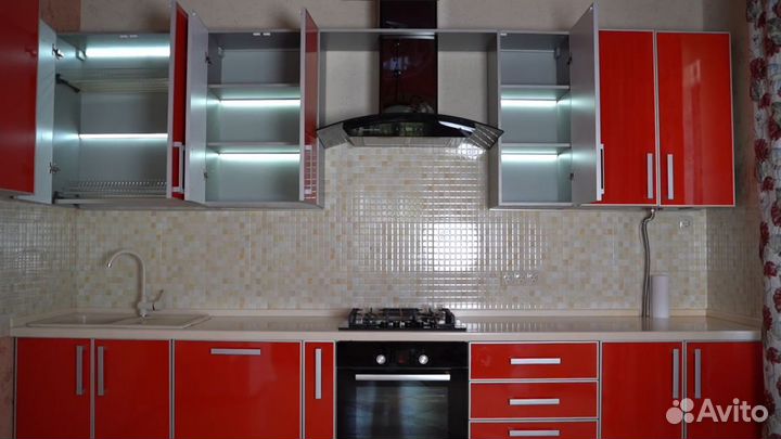 Система умной подсветки кухни с датчиками движения