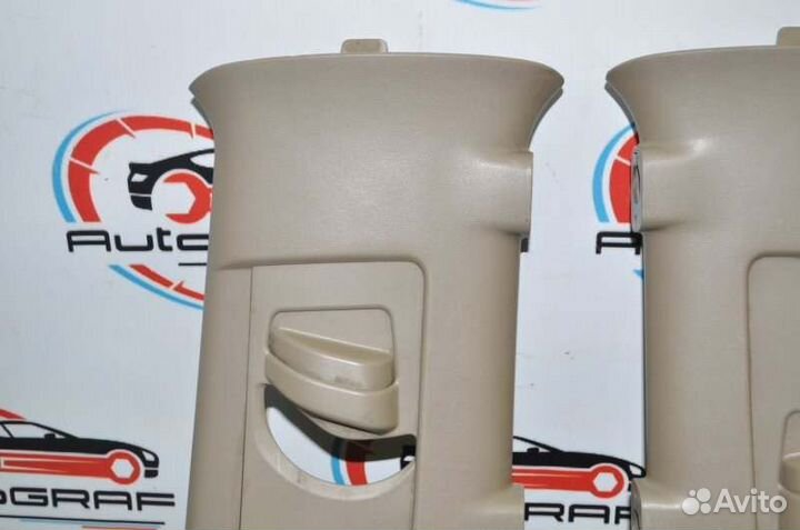 Пластик салона (парой) Toyota Tundra 3UR-FBE 2009