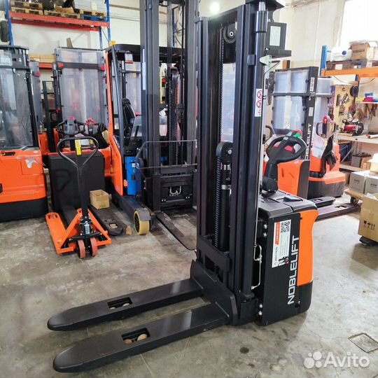 Штабелер самоходный 1,6 тонны 4,6м noblelift PS16L