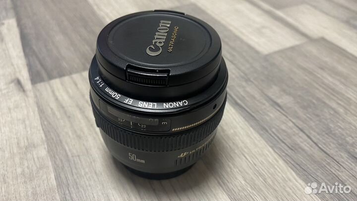 Объектив Canon, штатив Slik PRO 700 DX