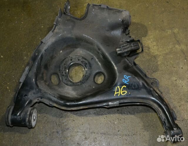 Рычаг задний правый нижний Audi / VW А6 III