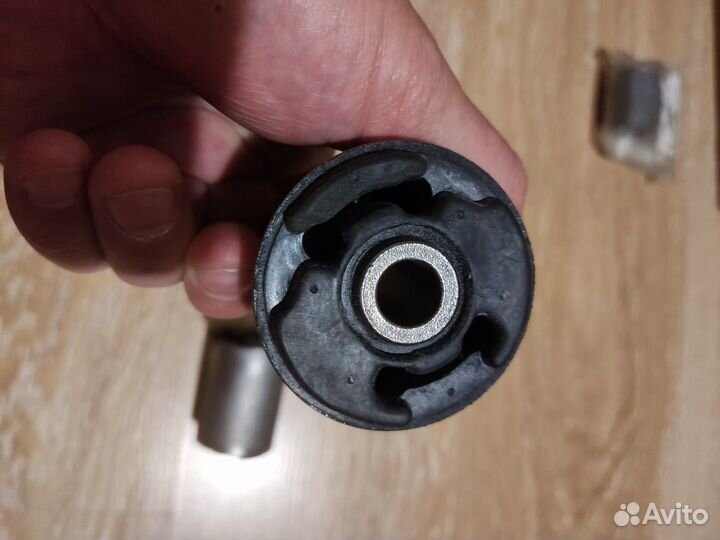 Сайлентблоки задней балки брт Daewoo Nexia, Lanos