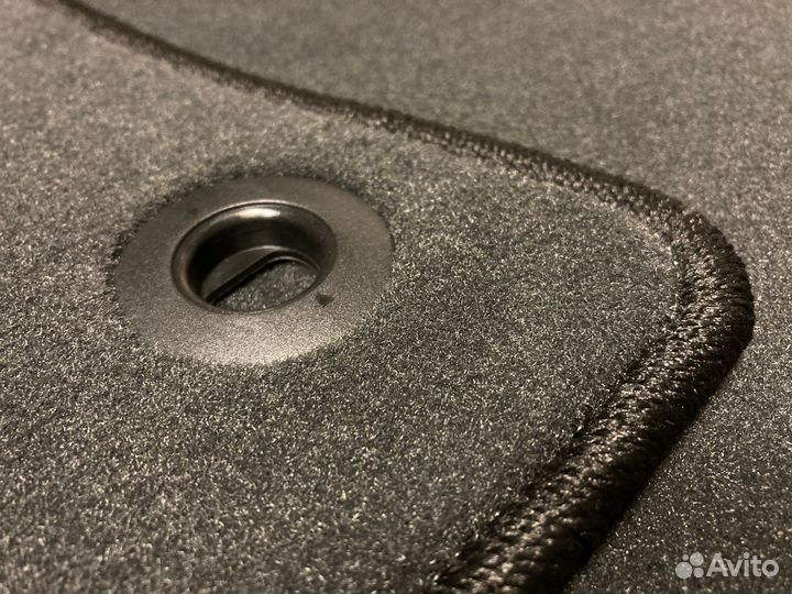 Автоковрики для Toyota всех моделей в наличии