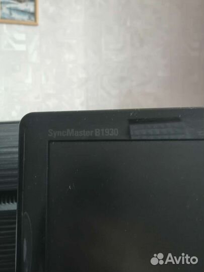 Монитор Samsung syncmaster b1930