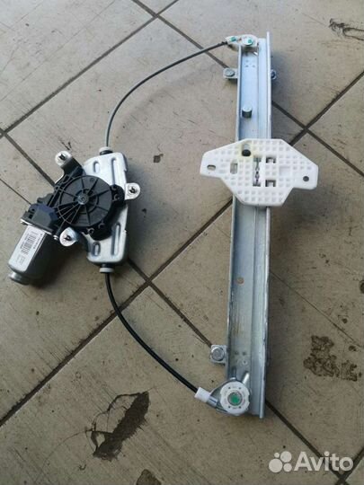 Стеклоподъемник задний правый Solaris 1 Rio 3