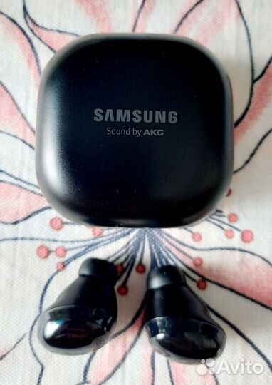 Беспроводные наушники Самсунг Галакси Бус Про