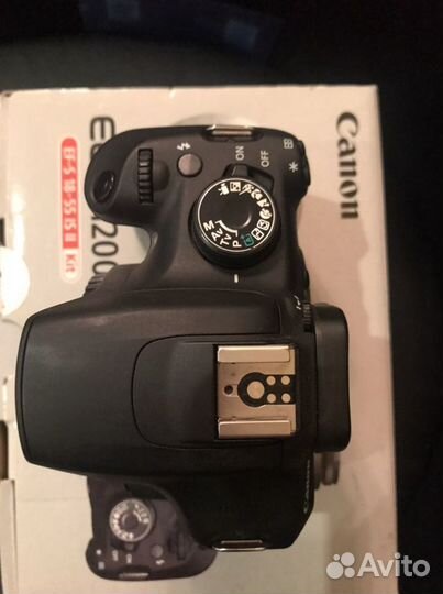 Зеркальный фотоаппарат Canon 1200