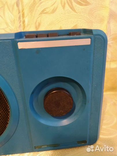 Радиоприемник трёх программный электроника-203