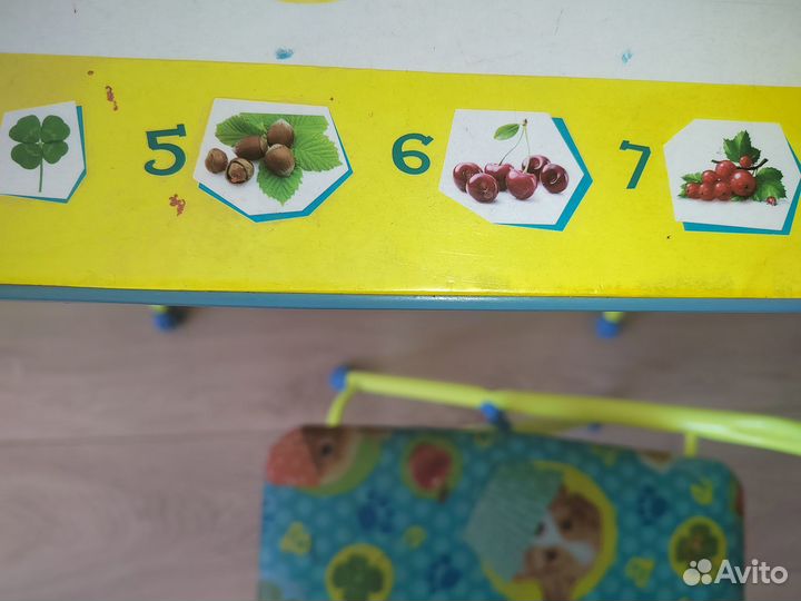 Детский комлект (стол, стул)