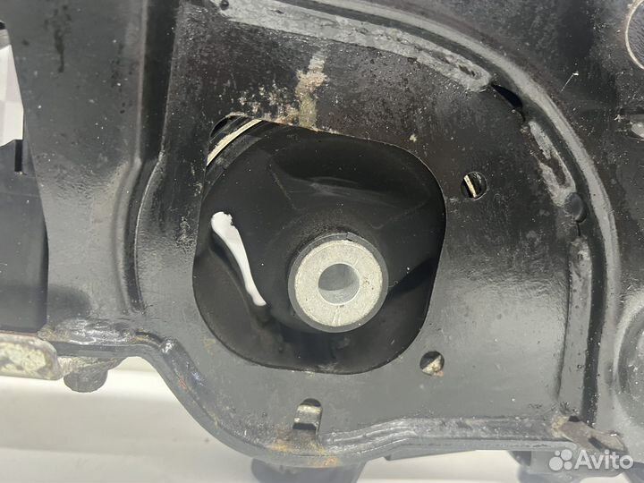 Балка заднего моста BMW 33316864561