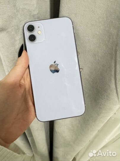 iPhone 11, 64 ГБ