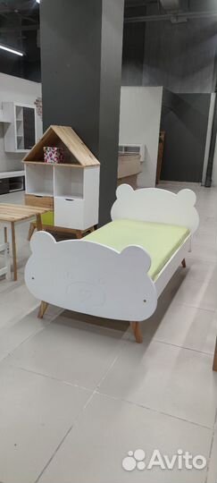 Детская кроватка+ мебель из сосны