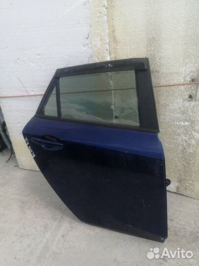 Дверь задняя правая Mazda 3 BL