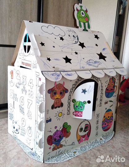 Отдам картонный домик-раскраску