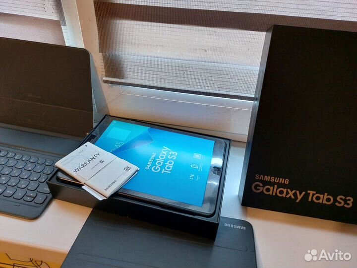 Samsung galaxy Tab SM-T825