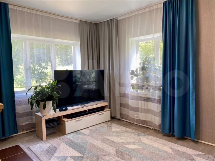 Дом 122 м² на участке 9,1 сот.