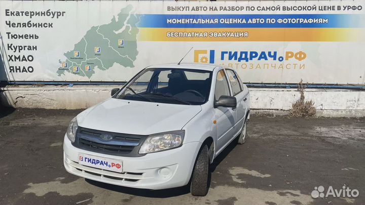 Ремень безопасности задний центральный LADA Granta