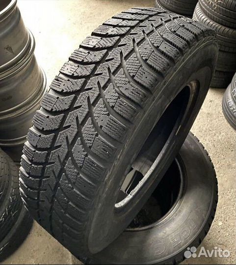 Yokohama Ice Guard IG35+ 215/55 R17