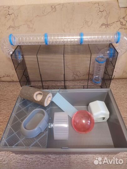 Клетка для грызунов просторная