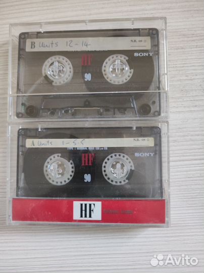 Аудиокассеты Sony HF90, Италия