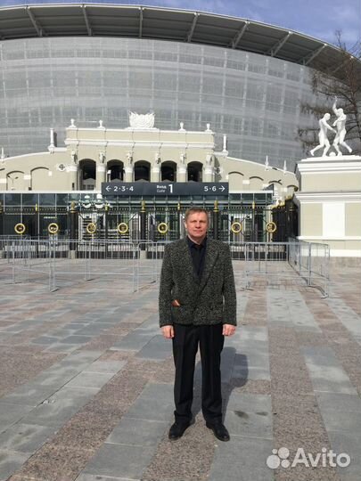 Управляющий загородного дома, Усадьбы