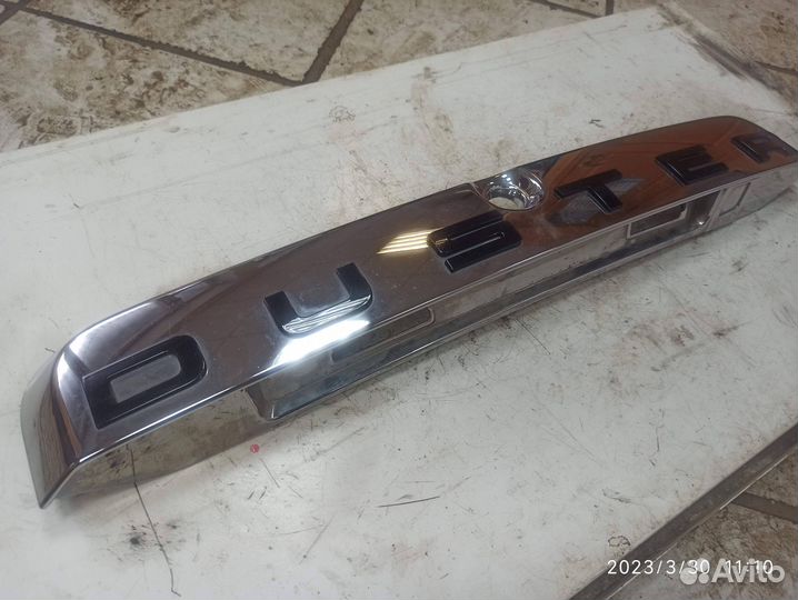 Накладка крышки багажника renault duster