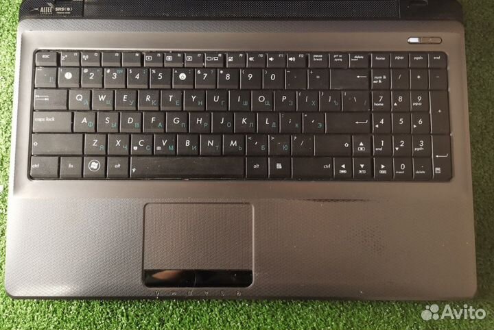 Ноутбук asus i7 4 ядра/Видеокарта 1гб/акб 100