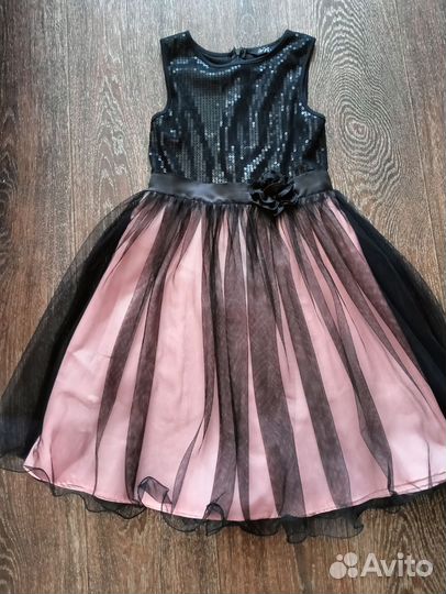 Платье на девочку