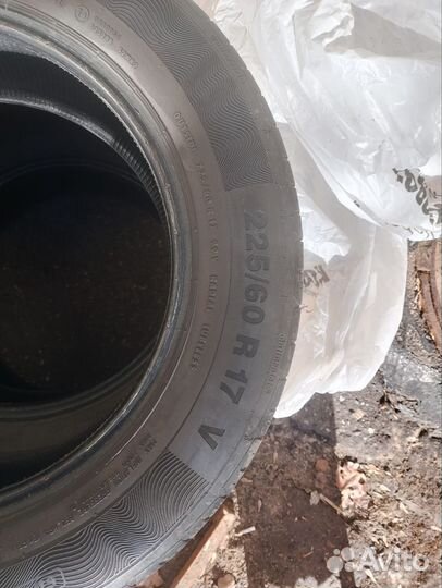 Continental ContiPremiumContact 5 225/60 R17