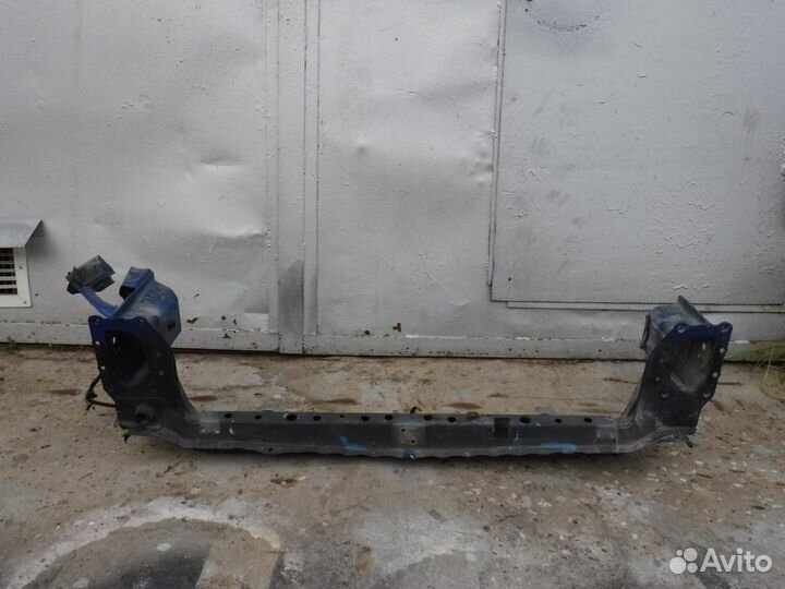 Нижняя часть передней панели Outback 3 / Legacy 4