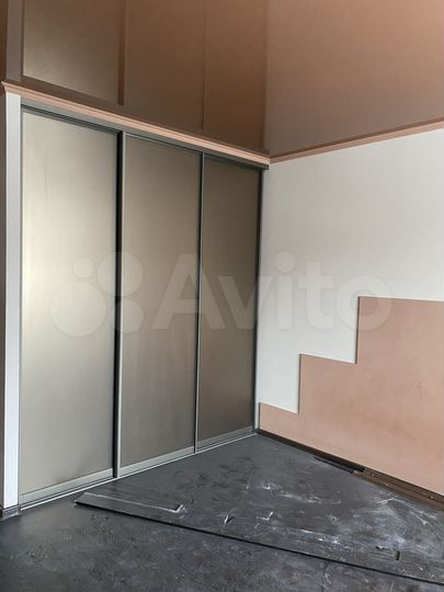 3-к. квартира, 126 м², 5/5 эт.