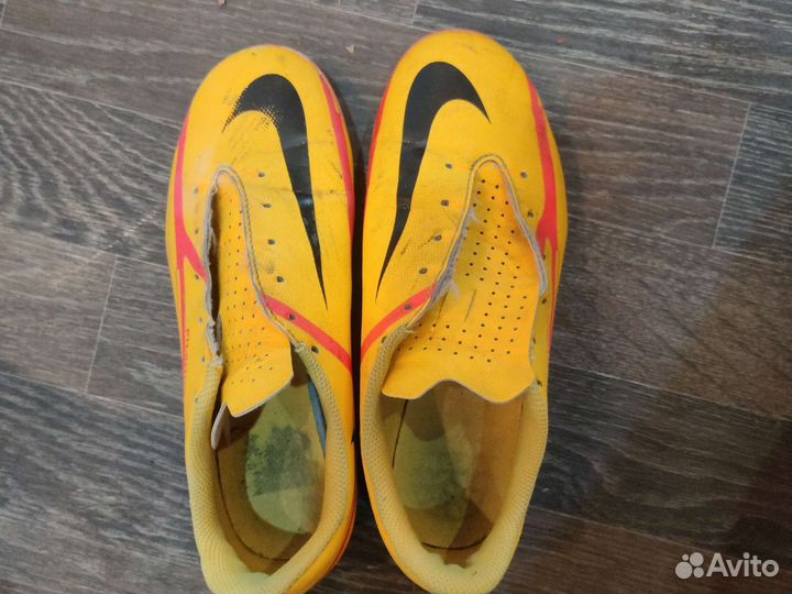 Бутсы nike 37.5 размер