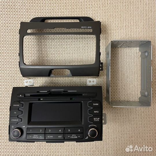 Магнитола KIA Hyundai штатная с Sportage 3