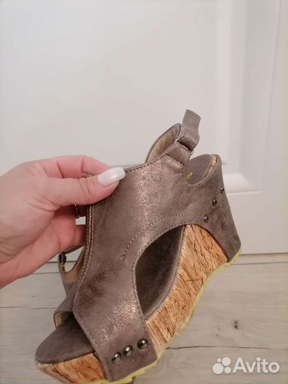 Босоножки женские 37 размер