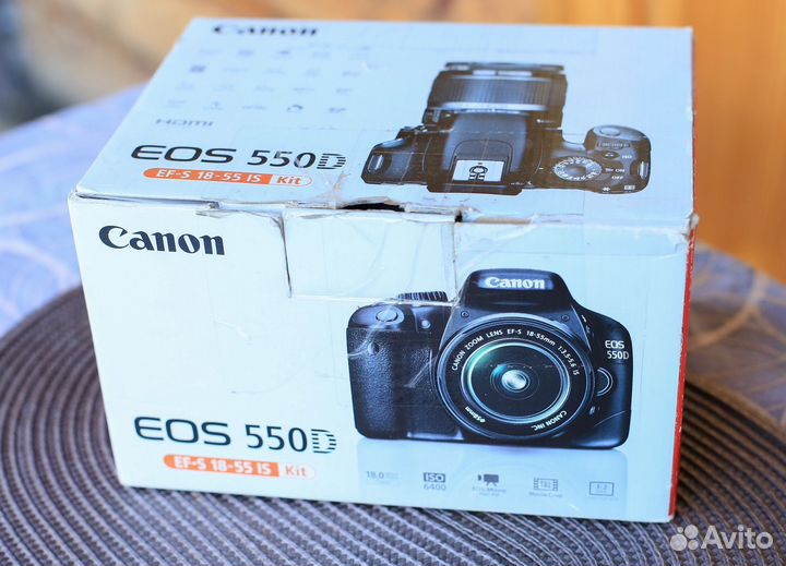 Canon 550d с объективом