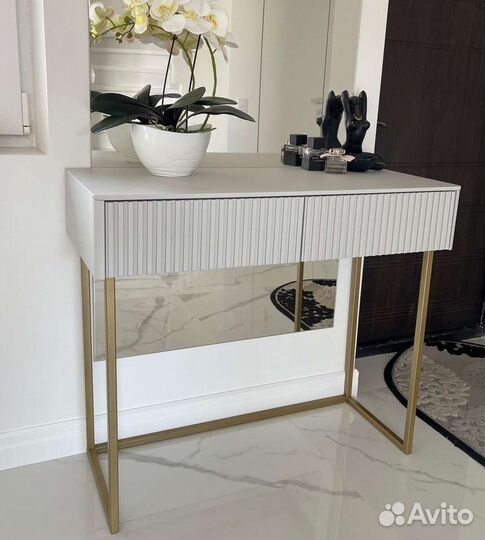 Консоль столик