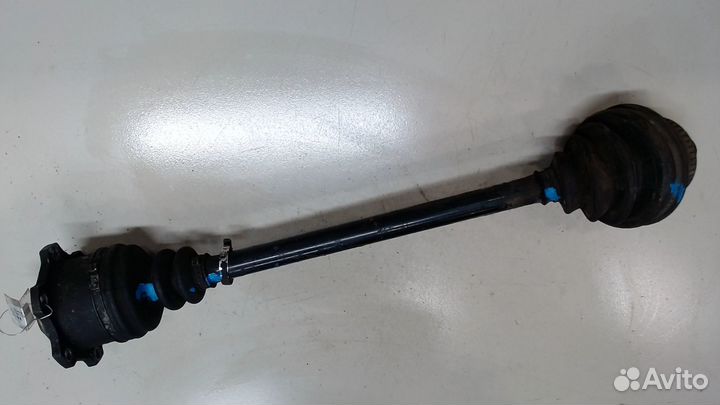 Полуось левая передняя Volkswagen Passat 5