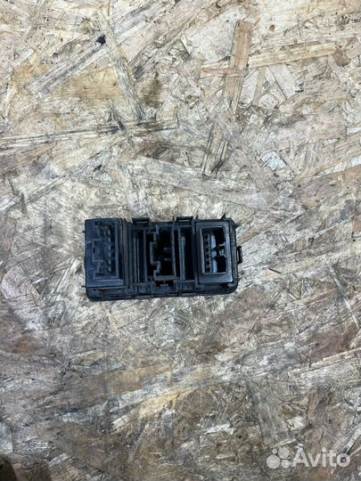 Кнопка открытия багажника hyundai sonata 5 nf