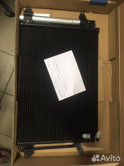 Радиатор кондиционера volkswagen jetta