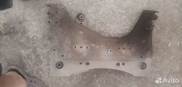 Подрамник renault megane 2