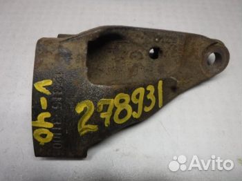 Кронштейн двигателя