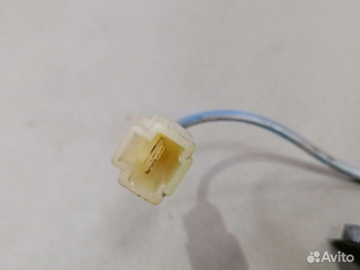 Резистор отопителя Mazda 323 BF 5E 1980-1989