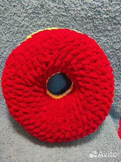 Подушка пончик