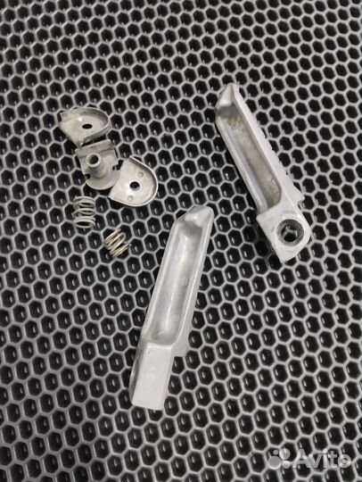 Kawasaki zx7r, zx7, ZX750P Задние подножки