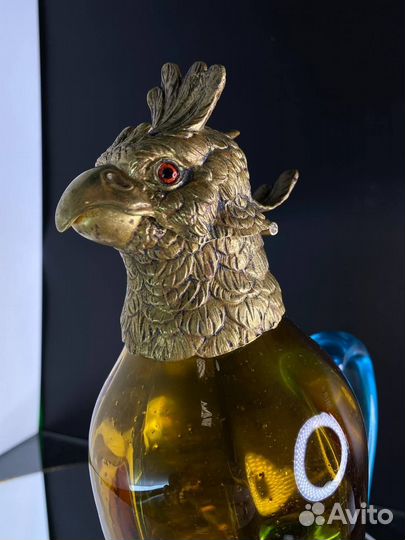 Антикварный графин в виде птицы