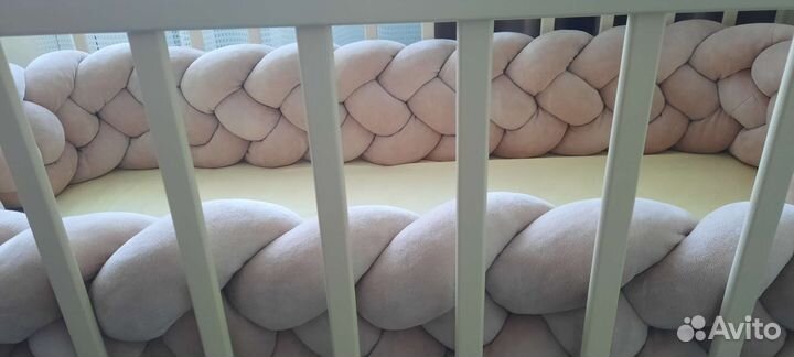 Бортик в кроватку