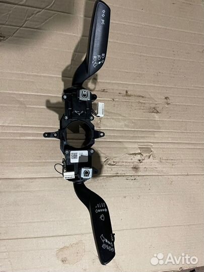 Стрекоза (подрулевой переключатель) Audi Q3