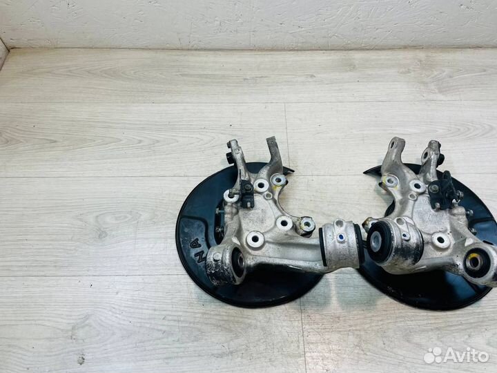 Цапфы задние пара Honda Civic 4D