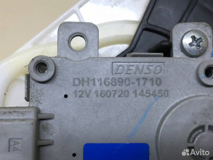 Моторчик заслонки печки Kia K5 DL3 2019