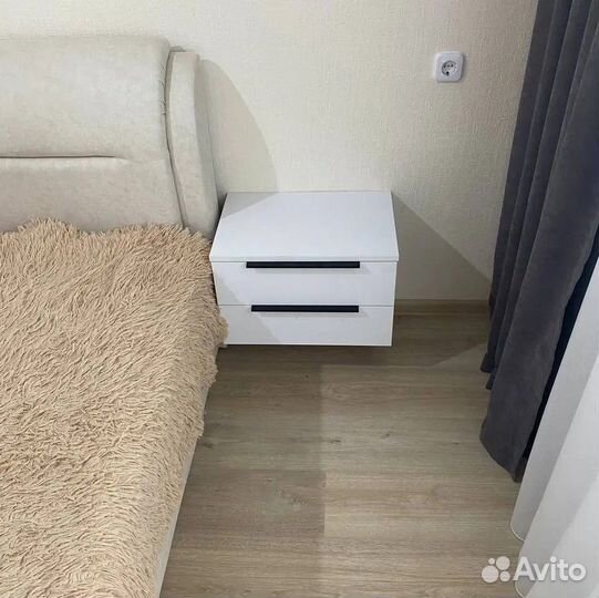 Тумба с ящиками